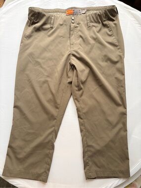 Merrell Women’s Khaki Stretch Capri Pants Opti-Wick